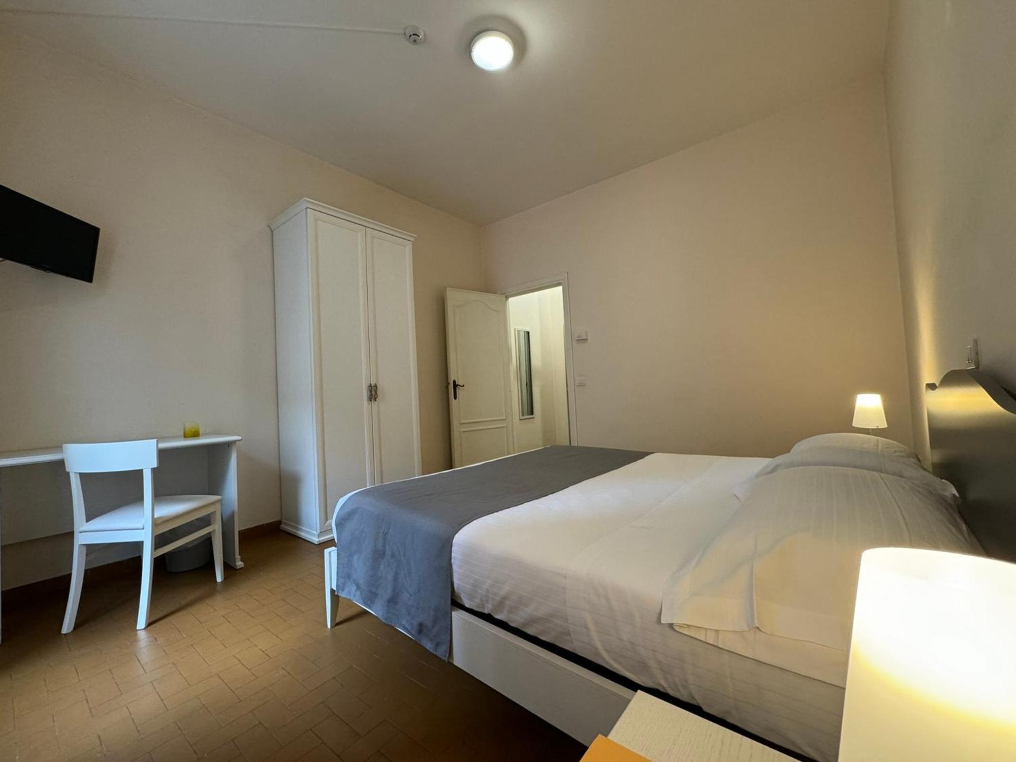 Monastero Ss. Annunziata Hotel Todi Exterior foto A room at the hotel