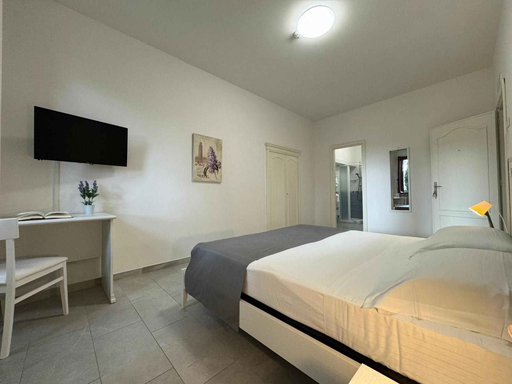 Monastero Ss. Annunziata Hotel Todi Exterior foto A room at the hotel