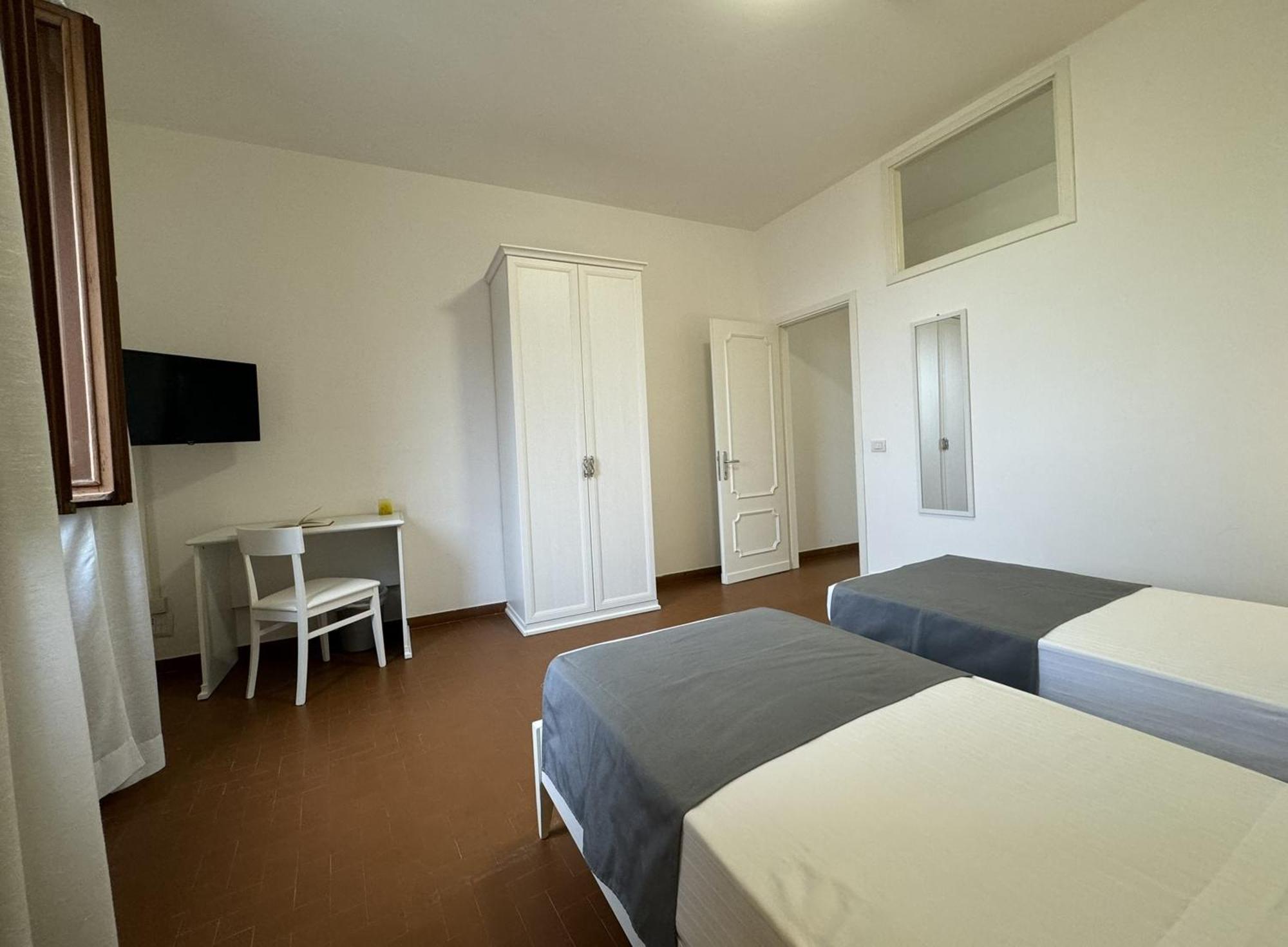 Monastero Ss. Annunziata Hotel Todi Exterior foto A room at the hostel